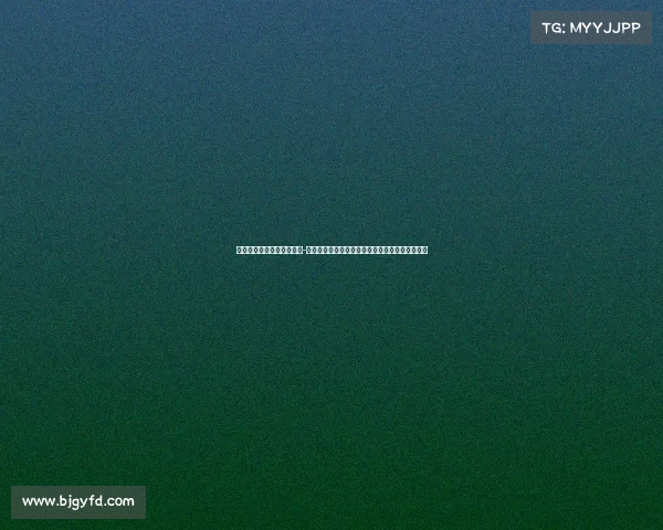 鑫鑫电子竞技用的什么键盘-揭秘鑫鑫电竞:职业选手的键盘武器库与致胜法宝